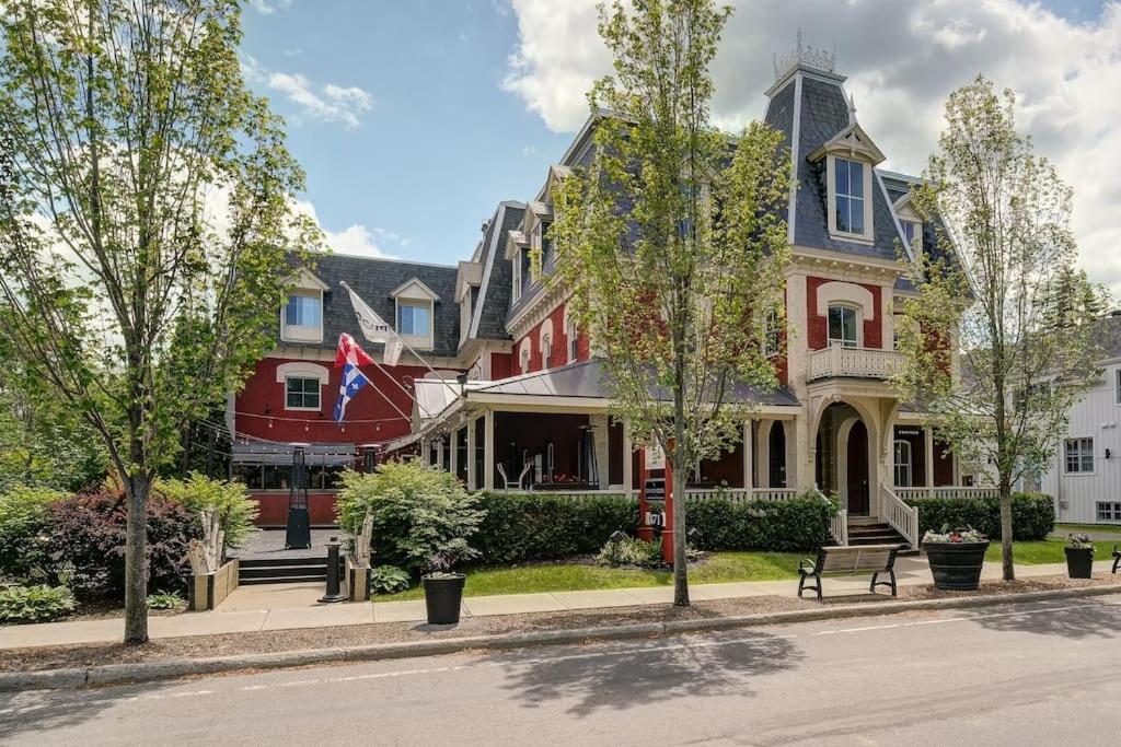 871 Shefford Suite 207 3Chambres Bromont Eksteriør billede