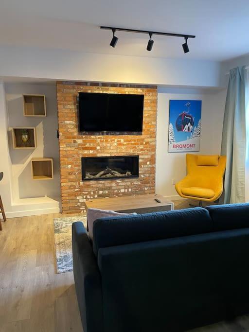 871 Shefford Suite 207 3Chambres Bromont Eksteriør billede